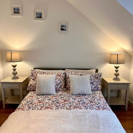 3-Bedroom Flat In The City Centre Next To The River Ness إينفيرنيس المظهر الخارجي الصورة